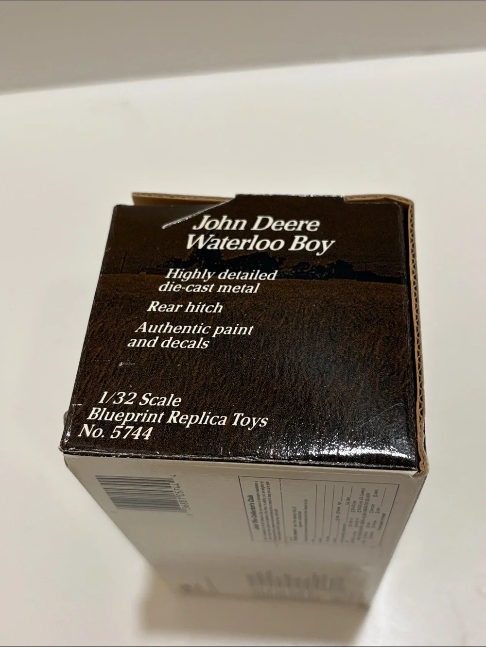 Ertl John Deere Waterloo Boy, 1/32 scale. In original box.
